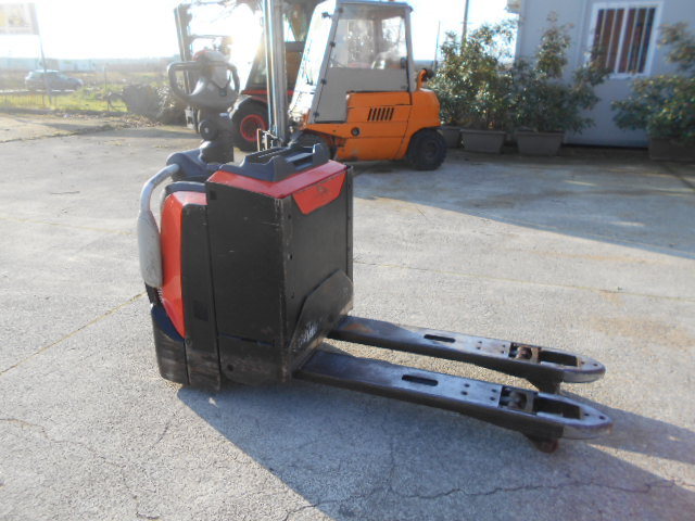 6842b